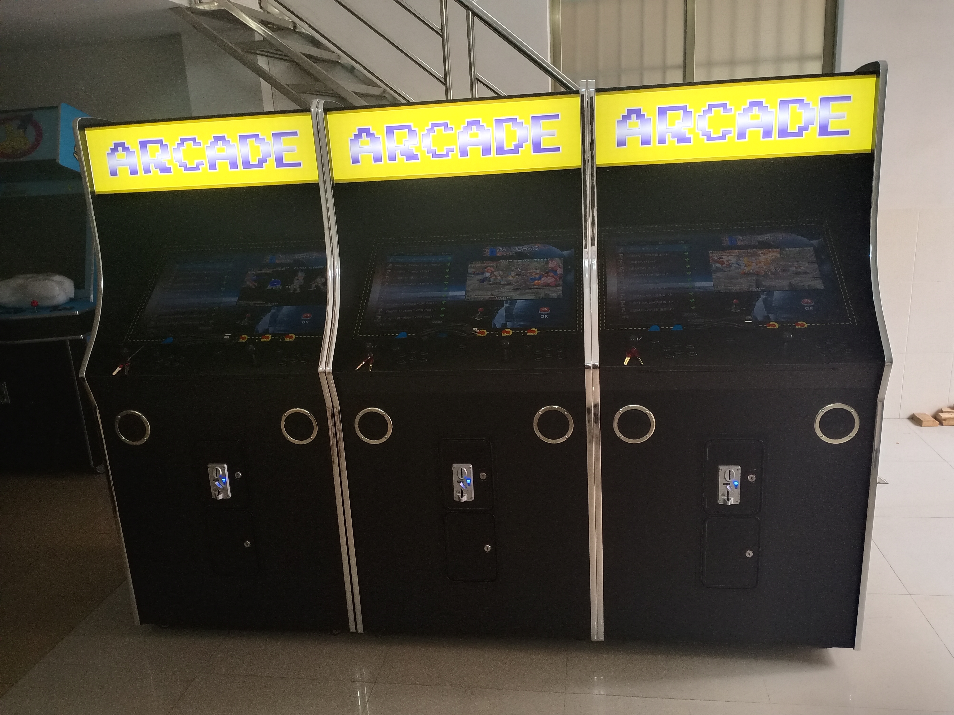 Pacman-Fighting-Arcade-game-machine-China-Direct-32-inch-3188-in-1-games-Tomy-Arcade
