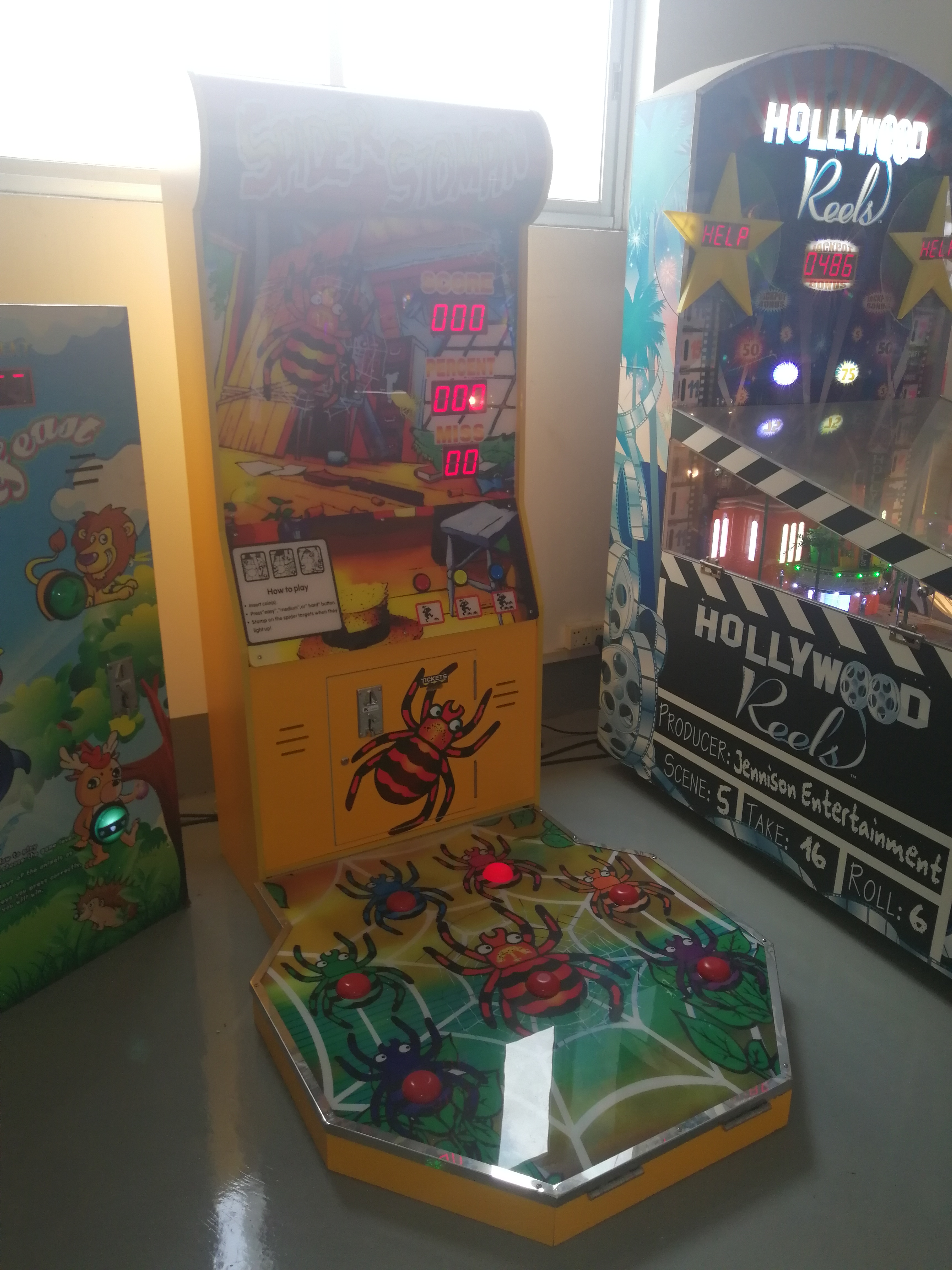 Spider-Stompin-Lottery-Redemption-game-machine-Tomy-Arcade-workshop-process